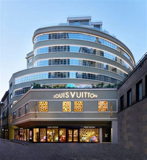 sede louis vuitton milano|negozio louis vuitton milano.